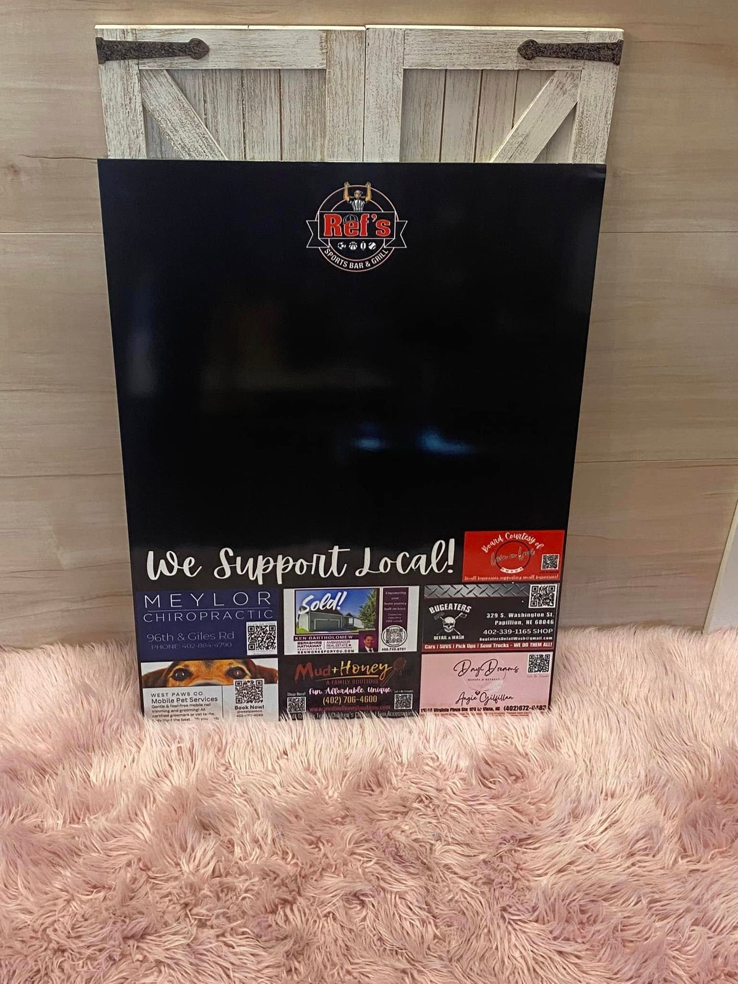 Ref's Sports Bar & Grill Support Local Boards